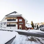 Skylodges Mit 9 Oberried (Breisgau)