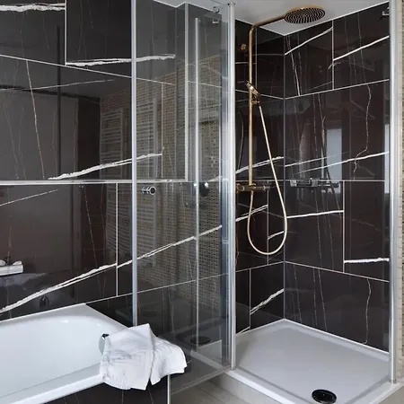 Skylodges Mit 9 오베리드