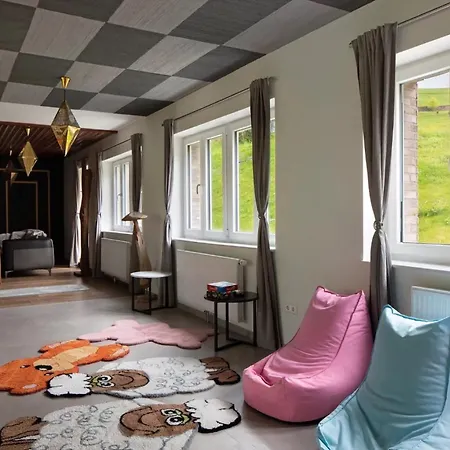 Дом отдыха Skylodges Mit 9